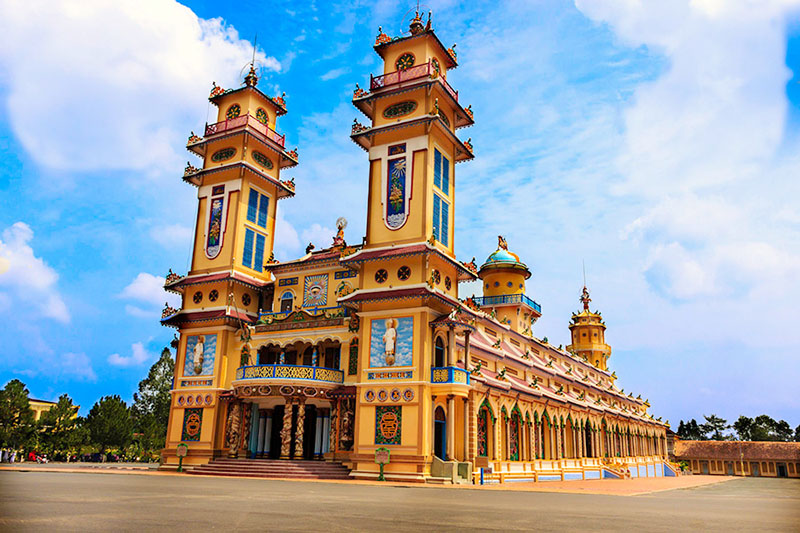 Cao-Dai-Temple-Religious-place.jpg