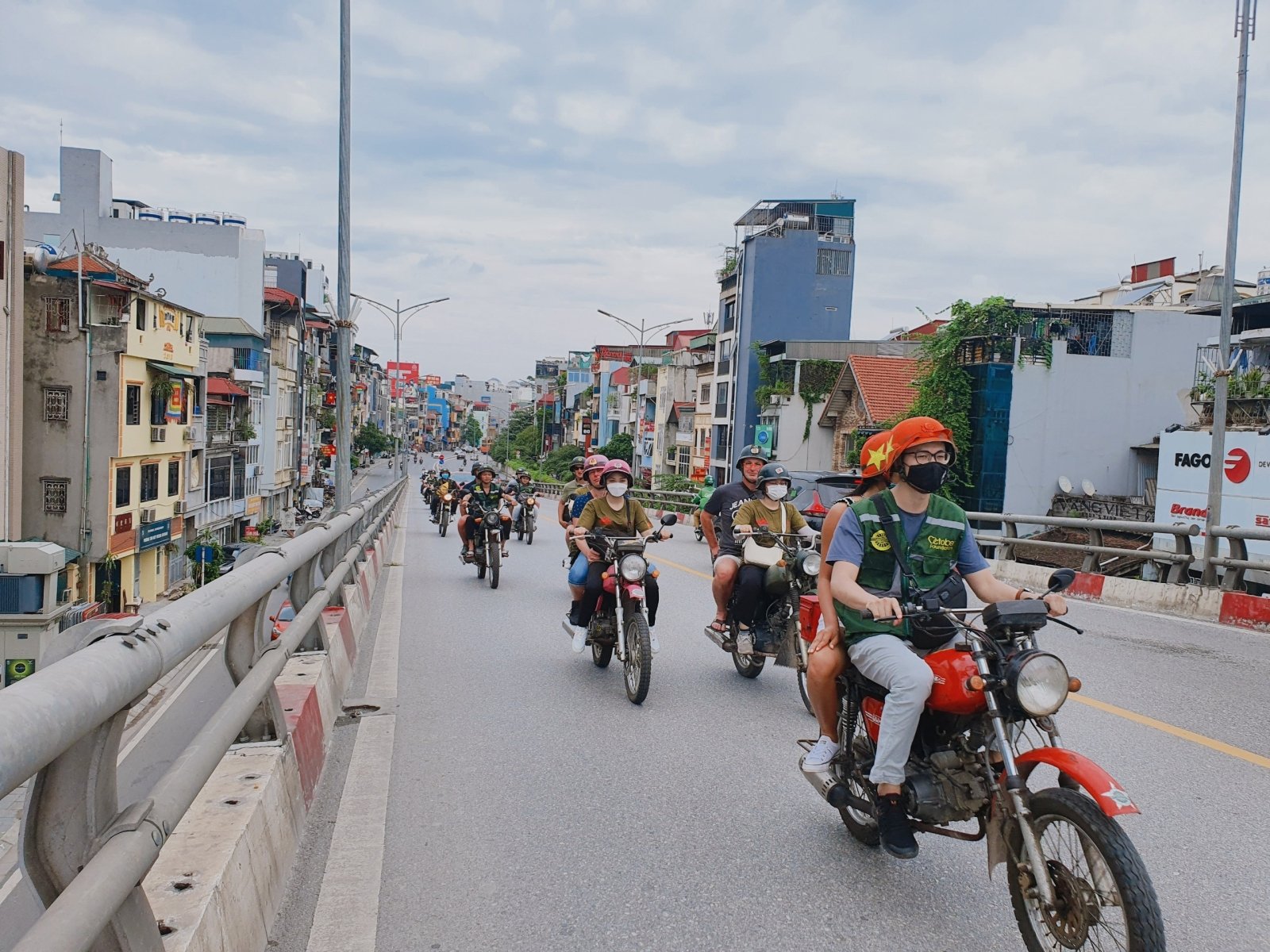 hanoi-motorbike-tour-road.jpeg